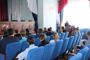 Выпускников школ Ставрополья приглашают ведомственные вузы России
