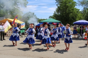 Фестивали национальных культур прошли в Грачевке и Степном