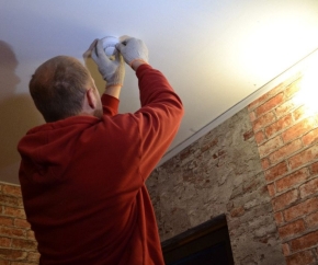 В квартирах многодетных семей в Ставрополе устанавливают бесплатные пожарные датчики